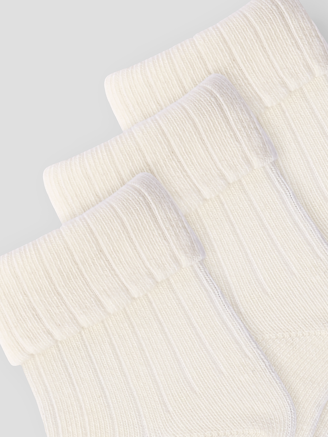 model_shot-front_full